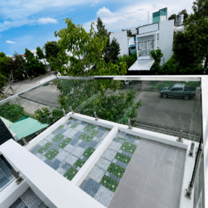 Lan Can Kính Trụ Inox Tay Inox – Mẫu Lan Can Ban Công, Sân Thượng Hiện Đại